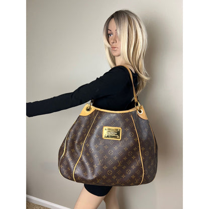 LOUIS VUITTON Galliera GM Monogram Shoulder Bag