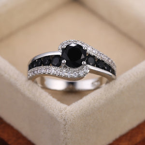 Special-interest Black Stone Zircon Ring