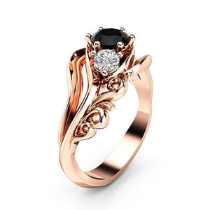 Entanglement Unique Black Stone Twisted Band Rose Gold Color Ring